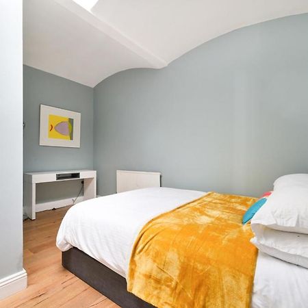 Cozy Hideaway In South Ken! Appartement Londen Buitenkant foto