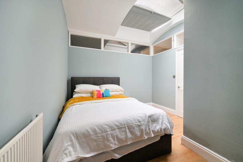 Cozy Hideaway In South Ken! Appartement Londen Buitenkant foto