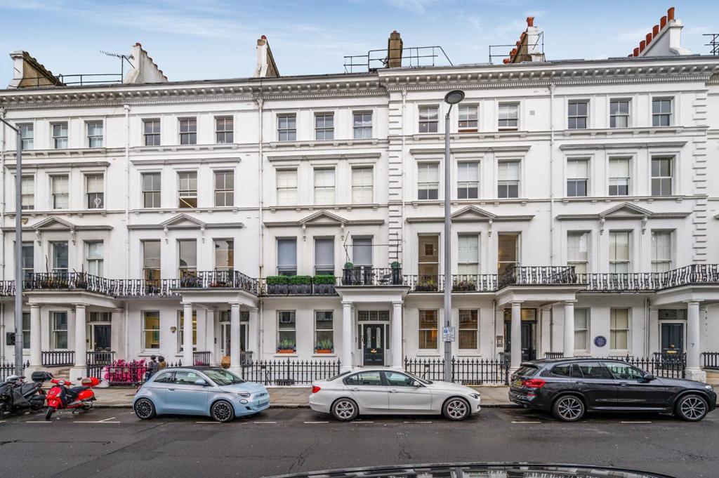 Cozy Hideaway In South Ken! Appartement Londen Buitenkant foto